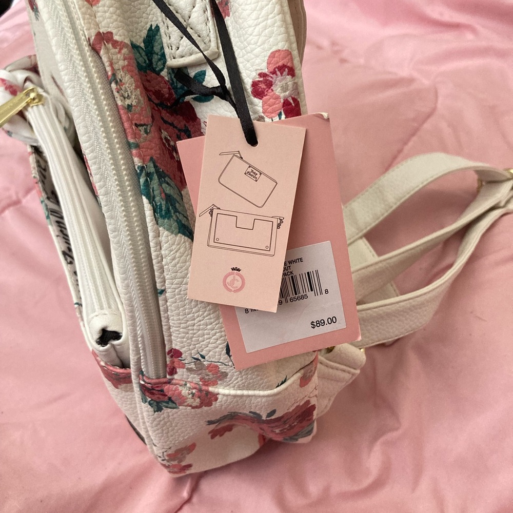 Small Backpack - Picture 4 of 9